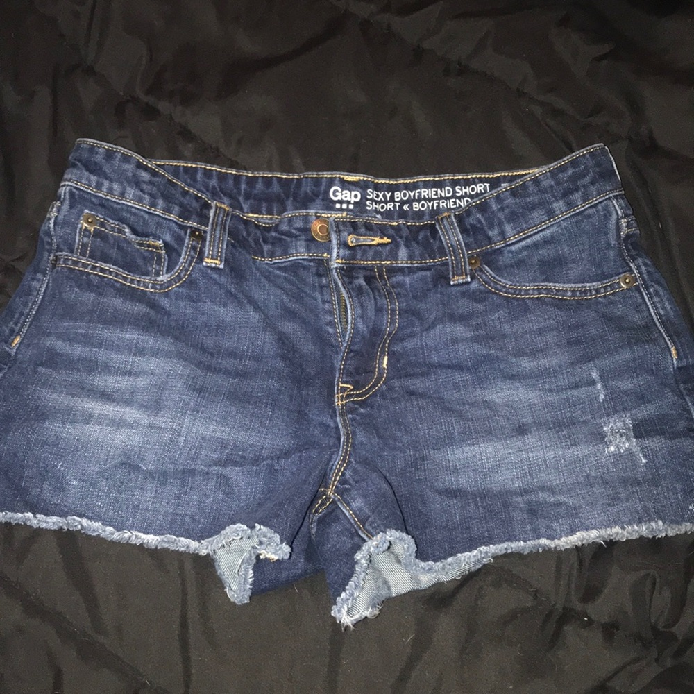 GAP | Blue Jean Short (Lightly Distressed)
